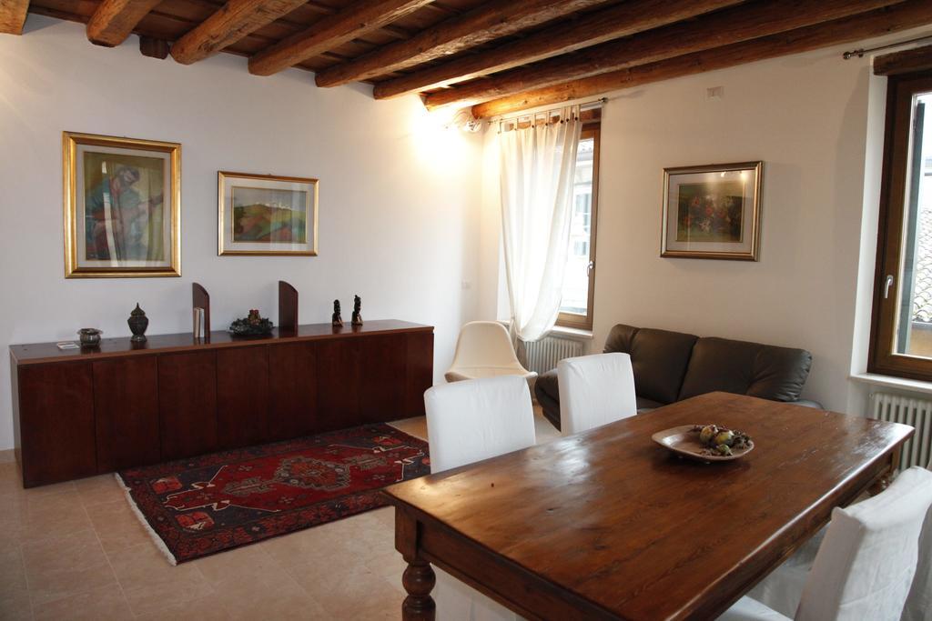 Centre 2 Bedroom Flat Verona Exterior foto
